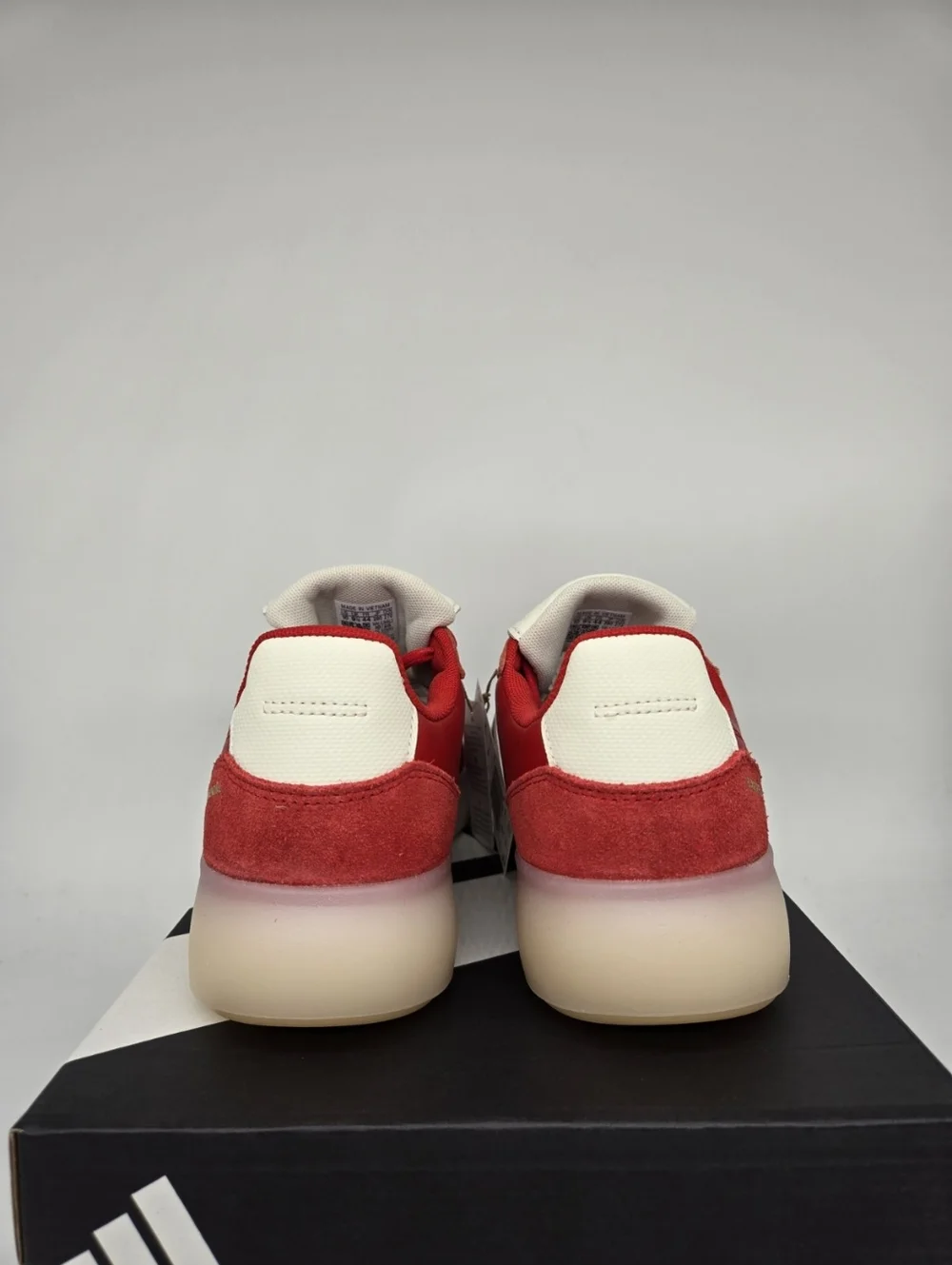 adidas Men's Barreda Mundial HQ2352 Better Scarlet Off White Shoes Size 12